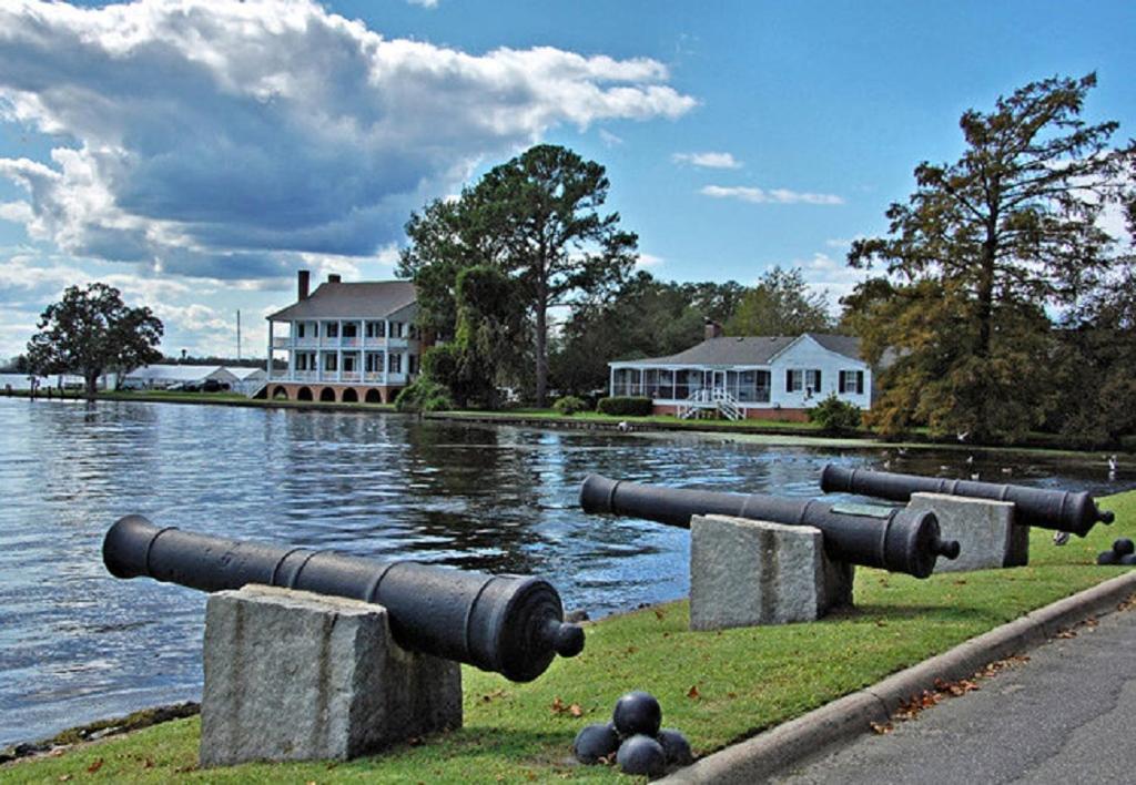 The Edenton Collection-The Granville Queen Inn 外观 照片